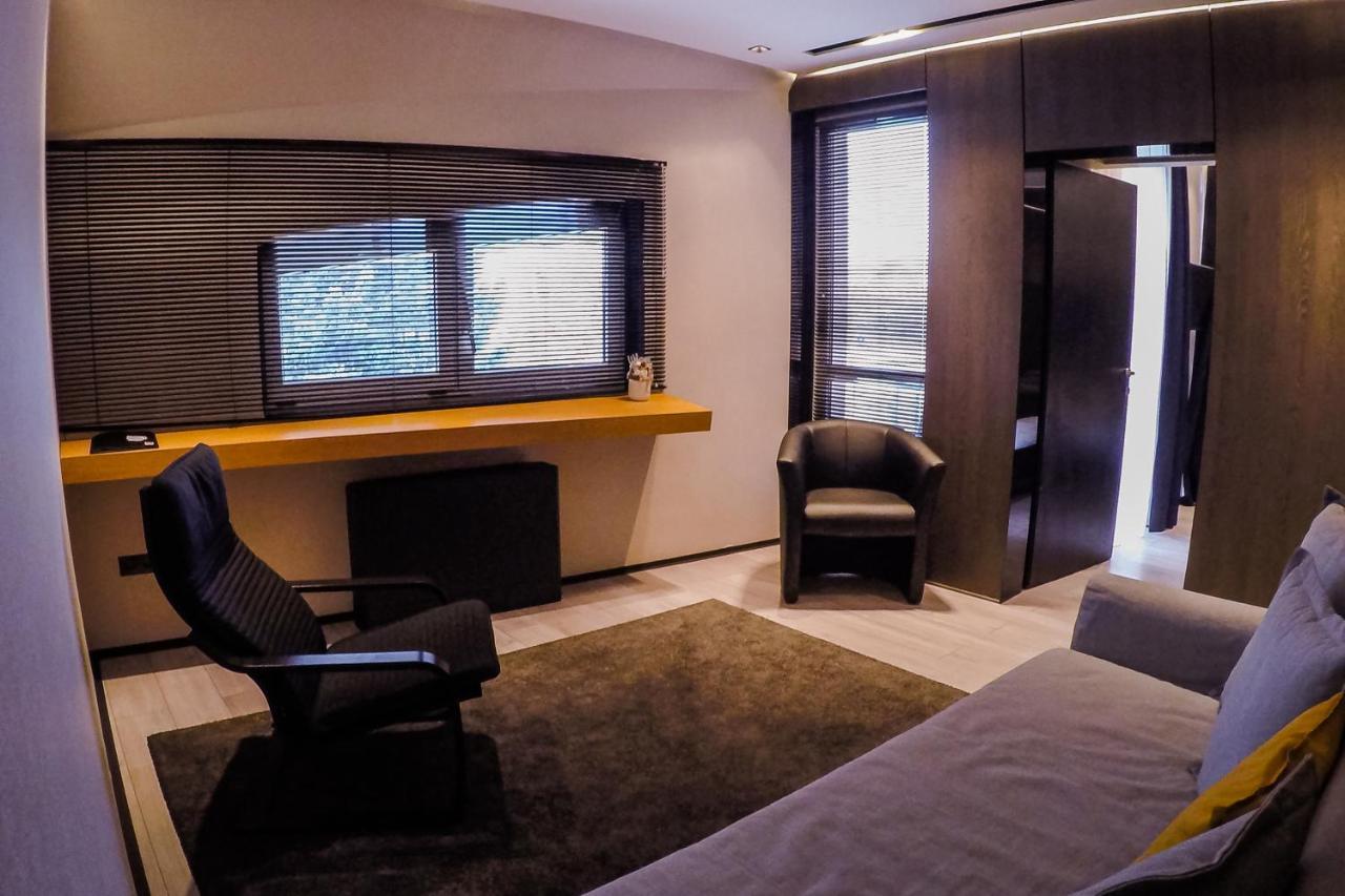 Sóház Panzió és Apartmanház Szolnok Extérieur photo