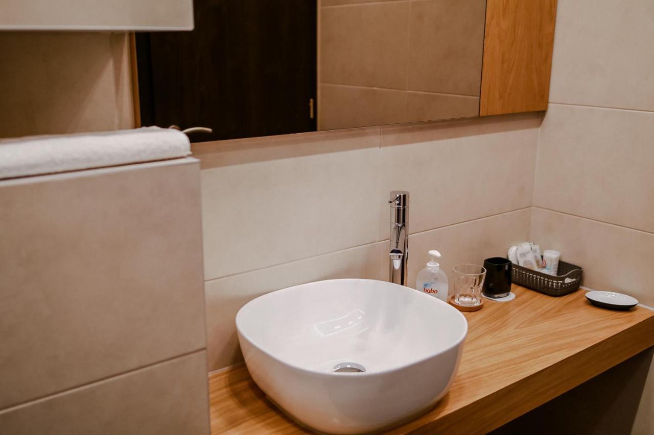 Sóház Panzió és Apartmanház Szolnok Extérieur photo