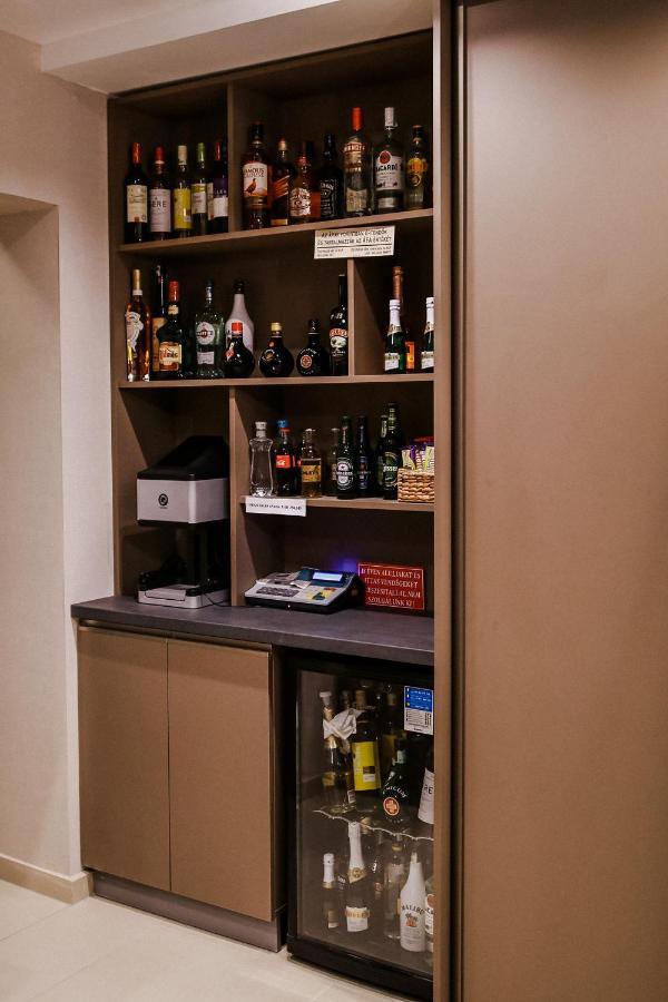 Sóház Panzió és Apartmanház Szolnok Extérieur photo